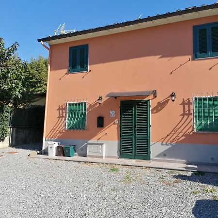 La Casina Da Lilli Vila Lucca Exterior foto